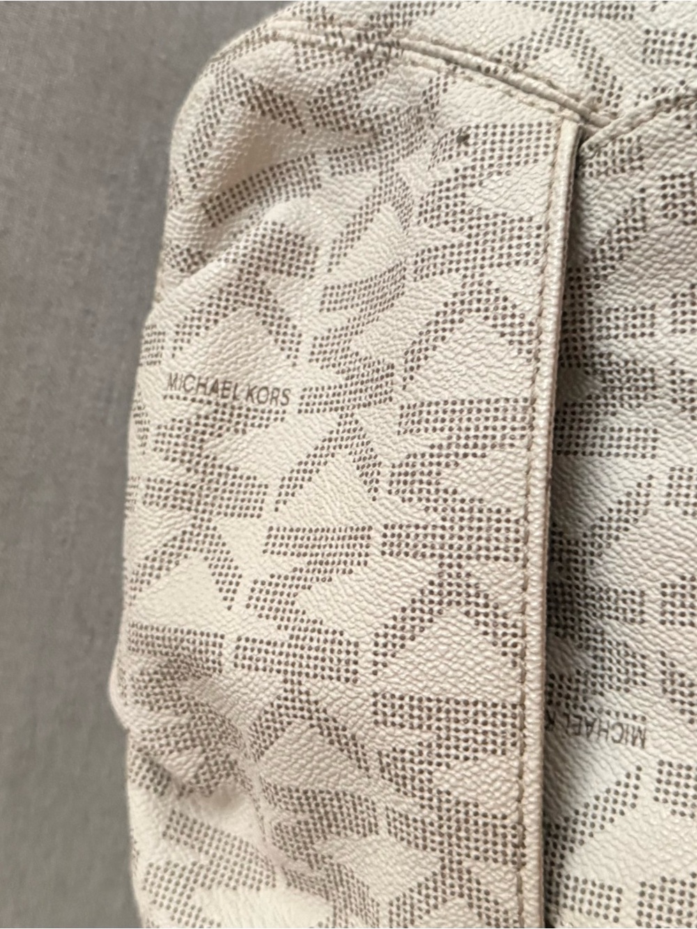 Michael Kors Beige Signature Logo Crossbody Bag mini bag - Picture 5 of 13